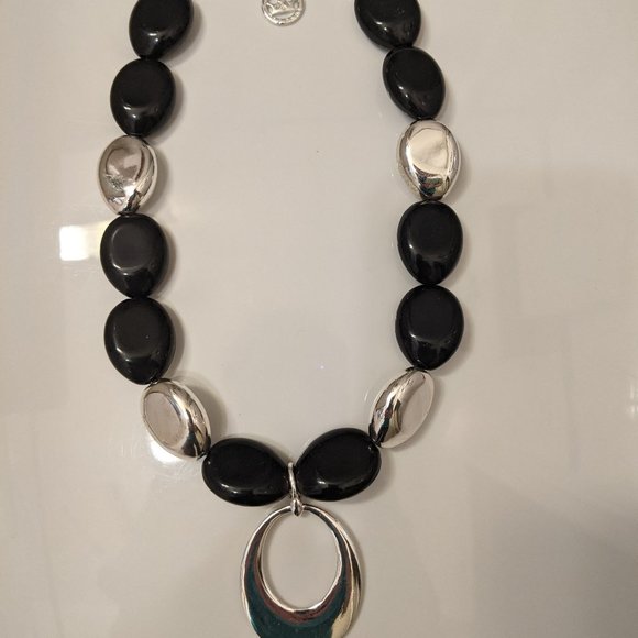 Jewelry - Tripart Necklace - Picture 1 of 5
